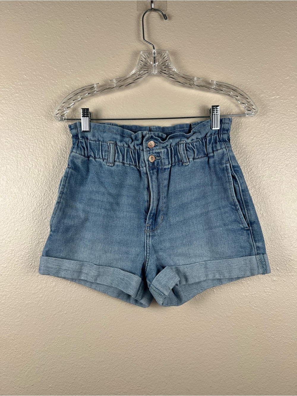 Hollister Size 3/26 Ultra High Rise Mom Denim Shorts